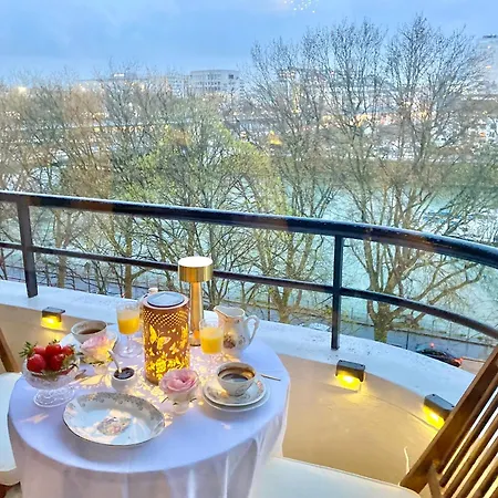 Le Panorama Eiffel Апартаменты Париж